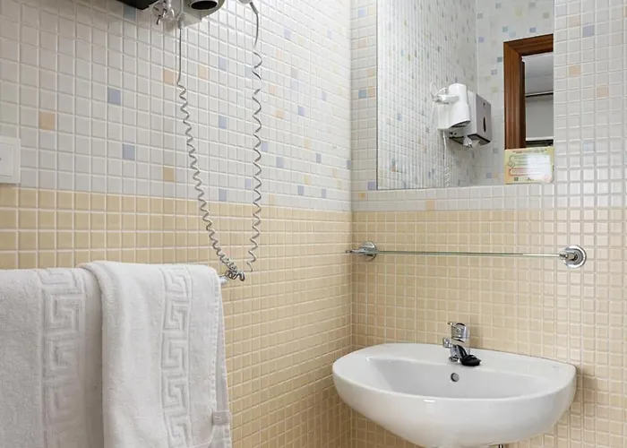 Rocamar 3*
